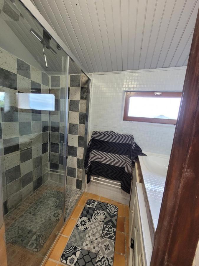 Gite De Charme Proche Loire A Velo Avec Jacuzzi Privatif Savonnieres Luaran gambar